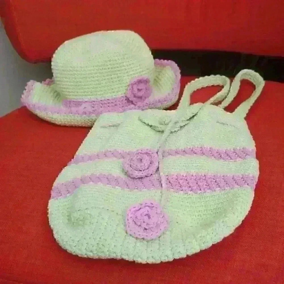 Crocheted and Backpack child sz - Picture 1 of 2